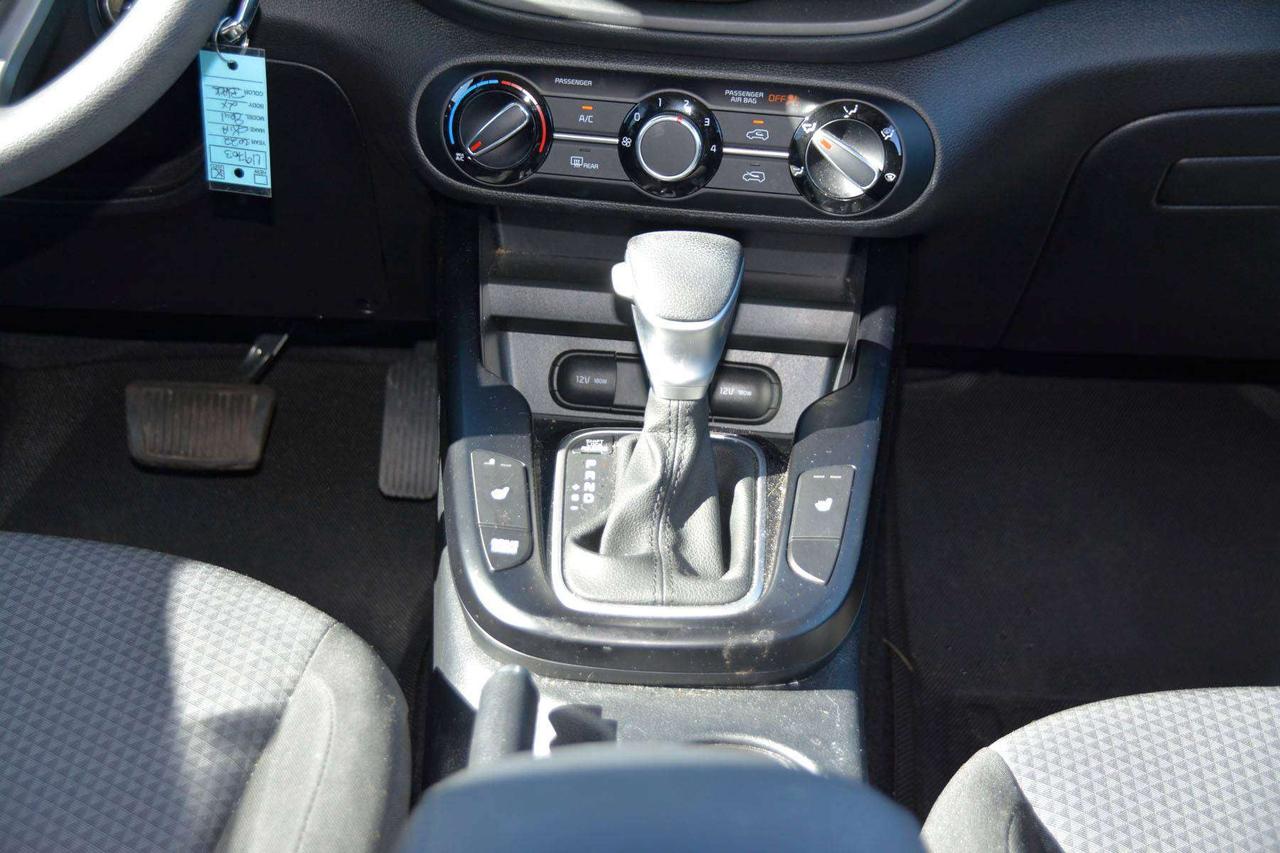 2022 Kia Soul LX Photo