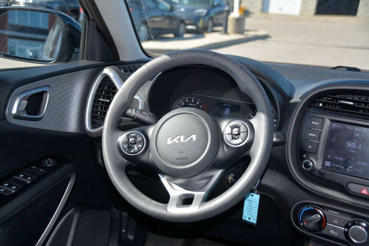 2022 Kia Soul LX Photo