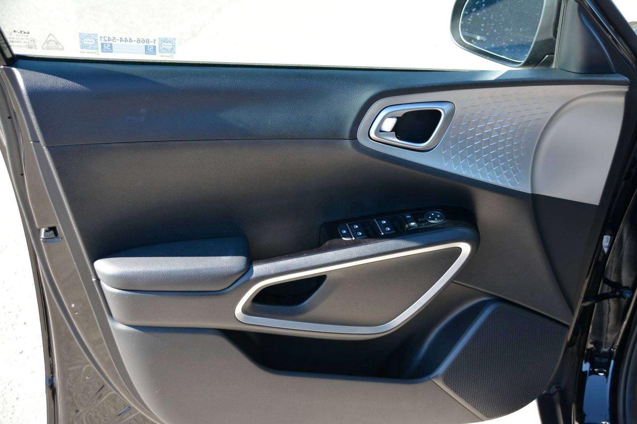 2022 Kia Soul LX Photo