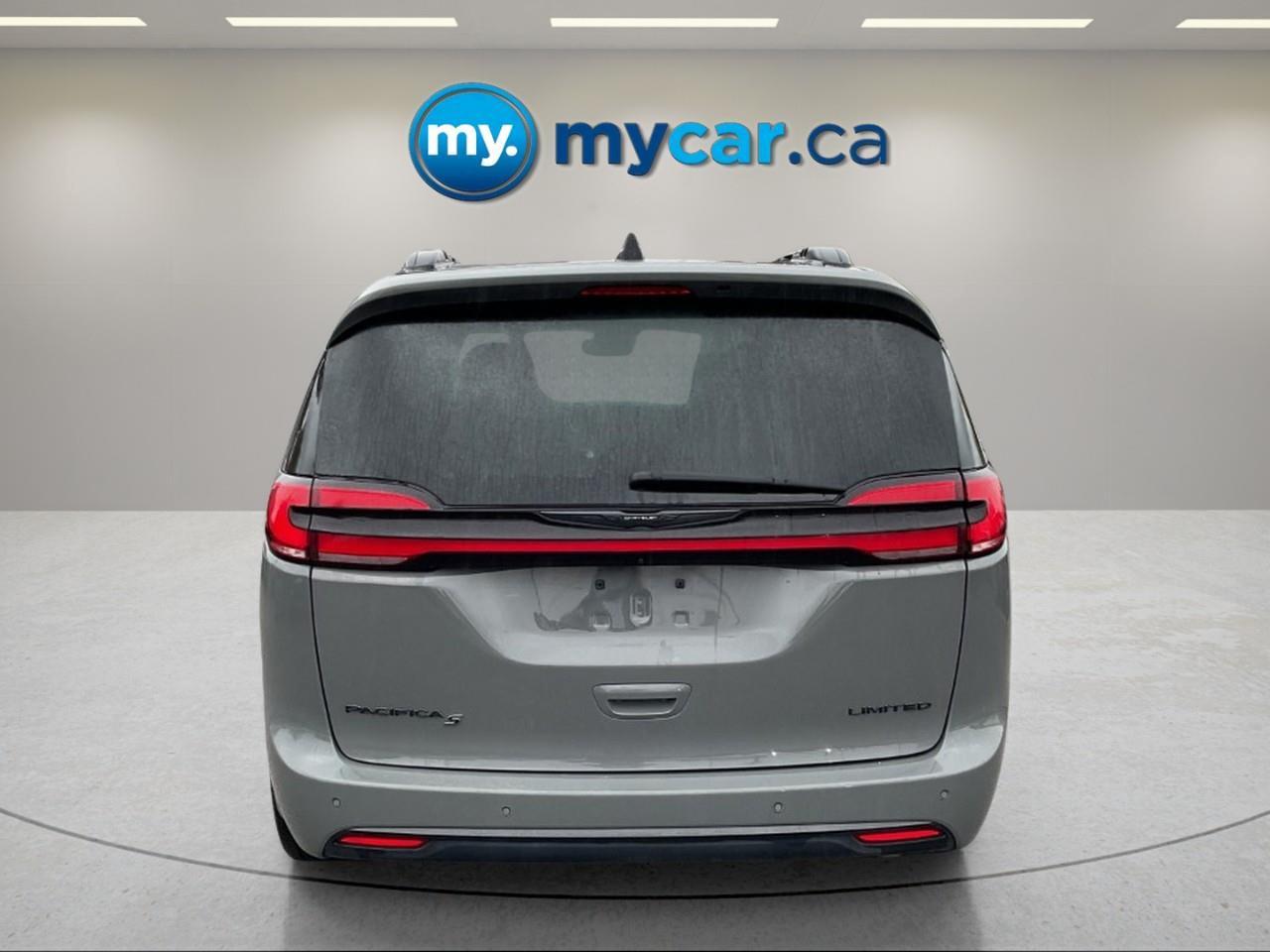 2025 Chrysler Pacifica Limited Front-Wheel Drive Passenger Van Photo4