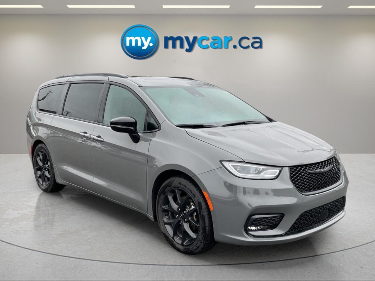 2025 Chrysler Pacifica Limited Front-Wheel Drive Passenger Van Photo