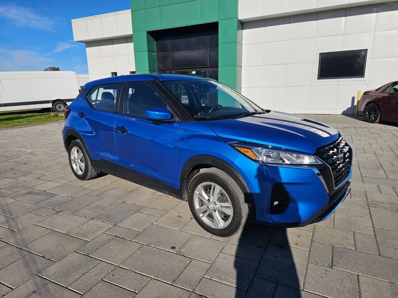 2025 Nissan Kicks Play S 4dr Front-Wheel Drive Photo2