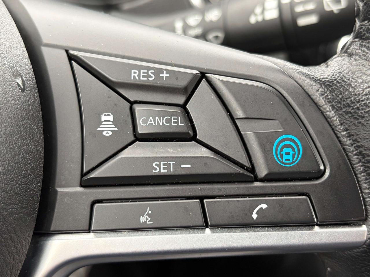 2023 Nissan Qashqai SV/AWD/HEATED SEATS/BACK UP CAM/CALL PICTON Photo