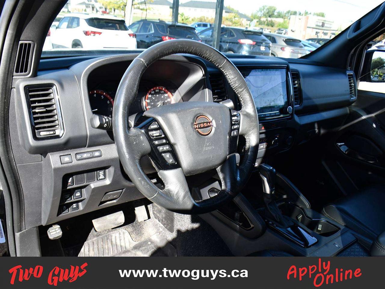 2022 Nissan Frontier PRO-4X LUXURY   3.8L Crew 4WD   Leather   Sunroof Photo