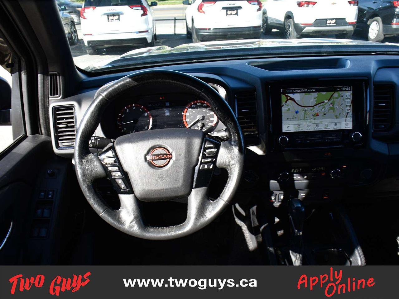 2022 Nissan Frontier PRO-4X LUXURY   3.8L Crew 4WD   Leather   Sunroof Photo