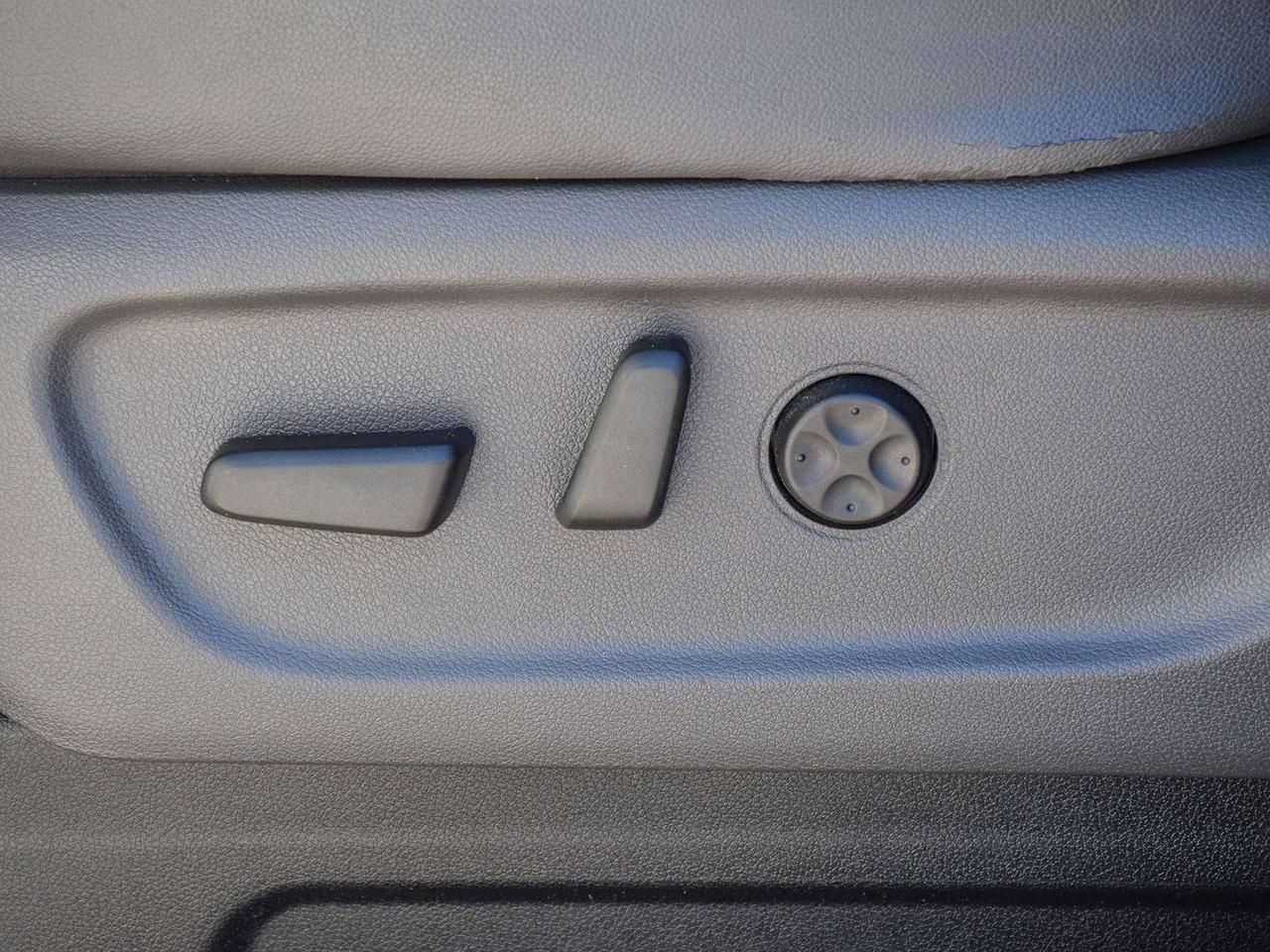 2016 Kia Sedona SX+ ~7-Passenger ~Leather ~Camera ~Blind Spot Photo