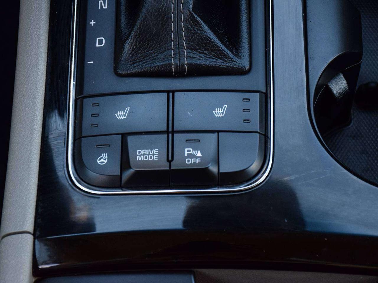 2016 Kia Sedona SX+ ~7-Passenger ~Leather ~Camera ~Blind Spot Photo