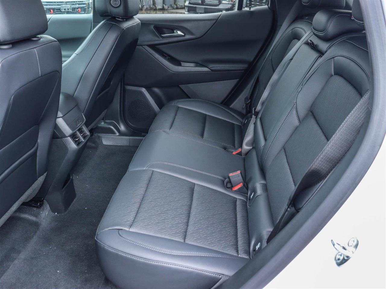 2027 Chevrolet Equinox AWD LT Photo