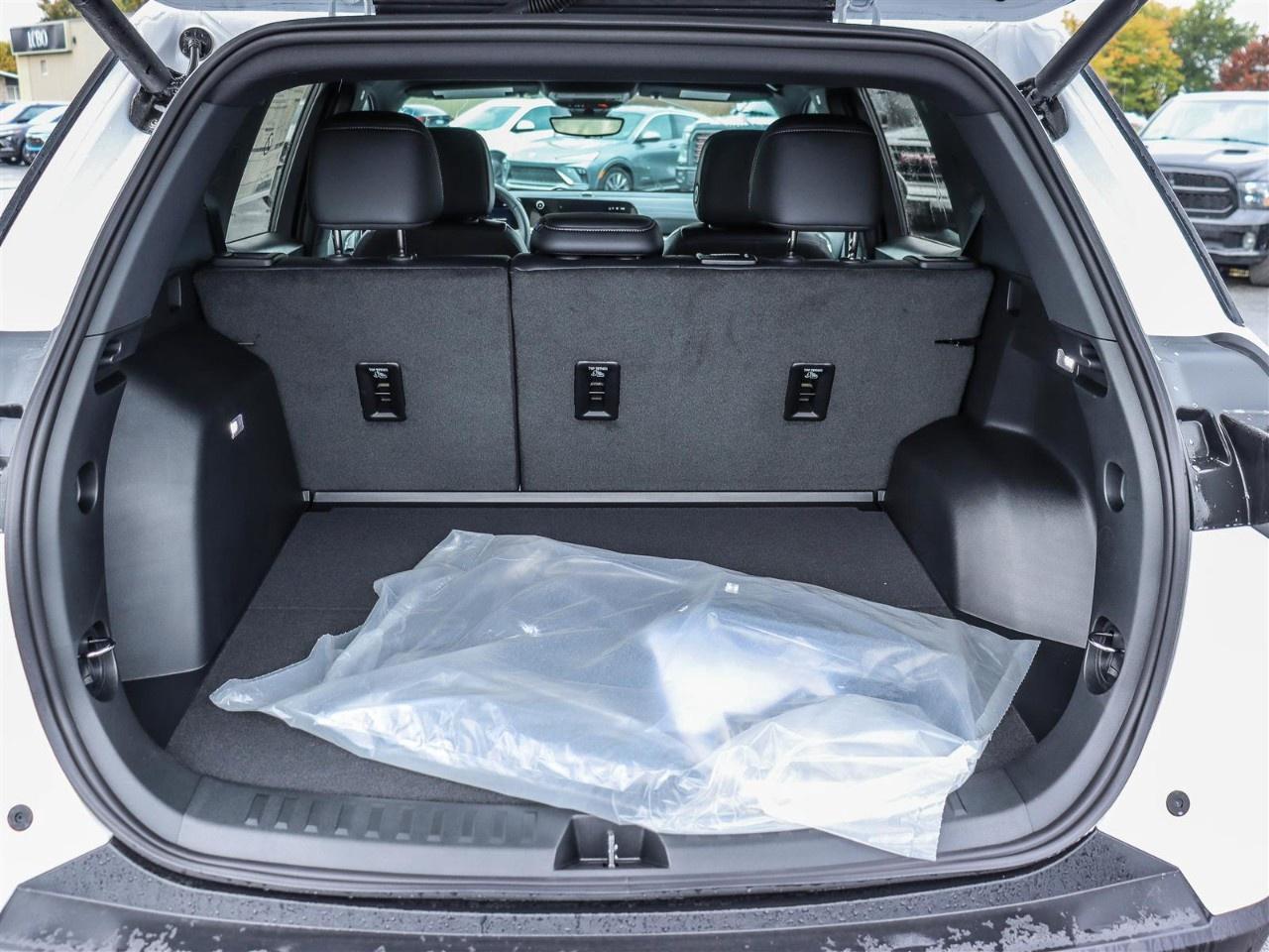 2027 Chevrolet Equinox AWD LT Photo
