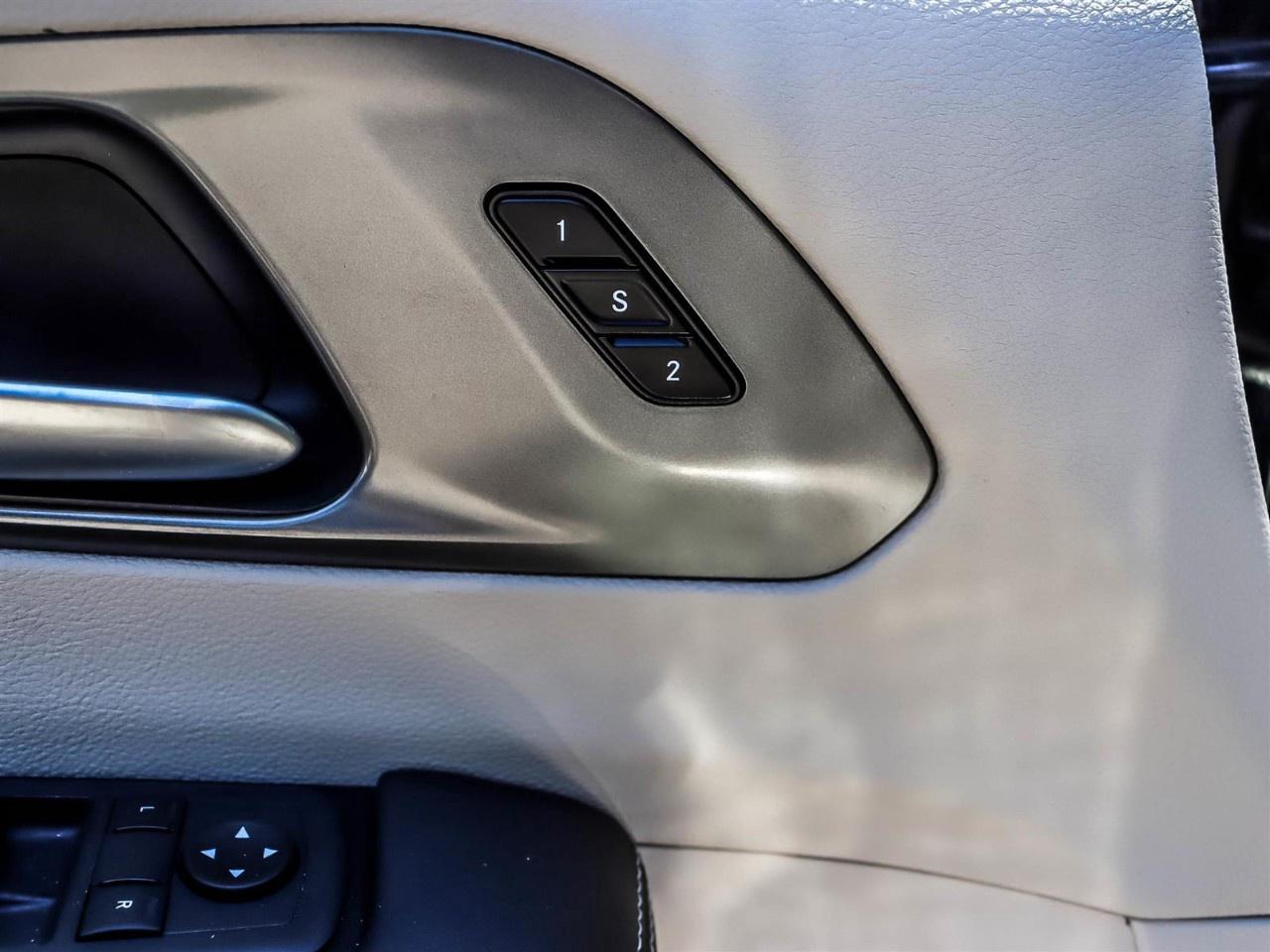 2024 Chrysler Pacifica Touring-L AWD Photo