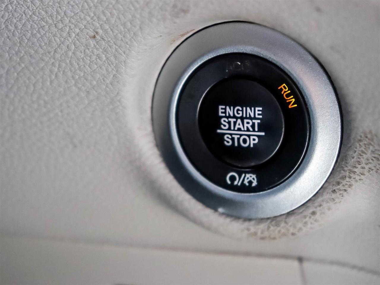 2024 Chrysler Pacifica Touring-L AWD Photo