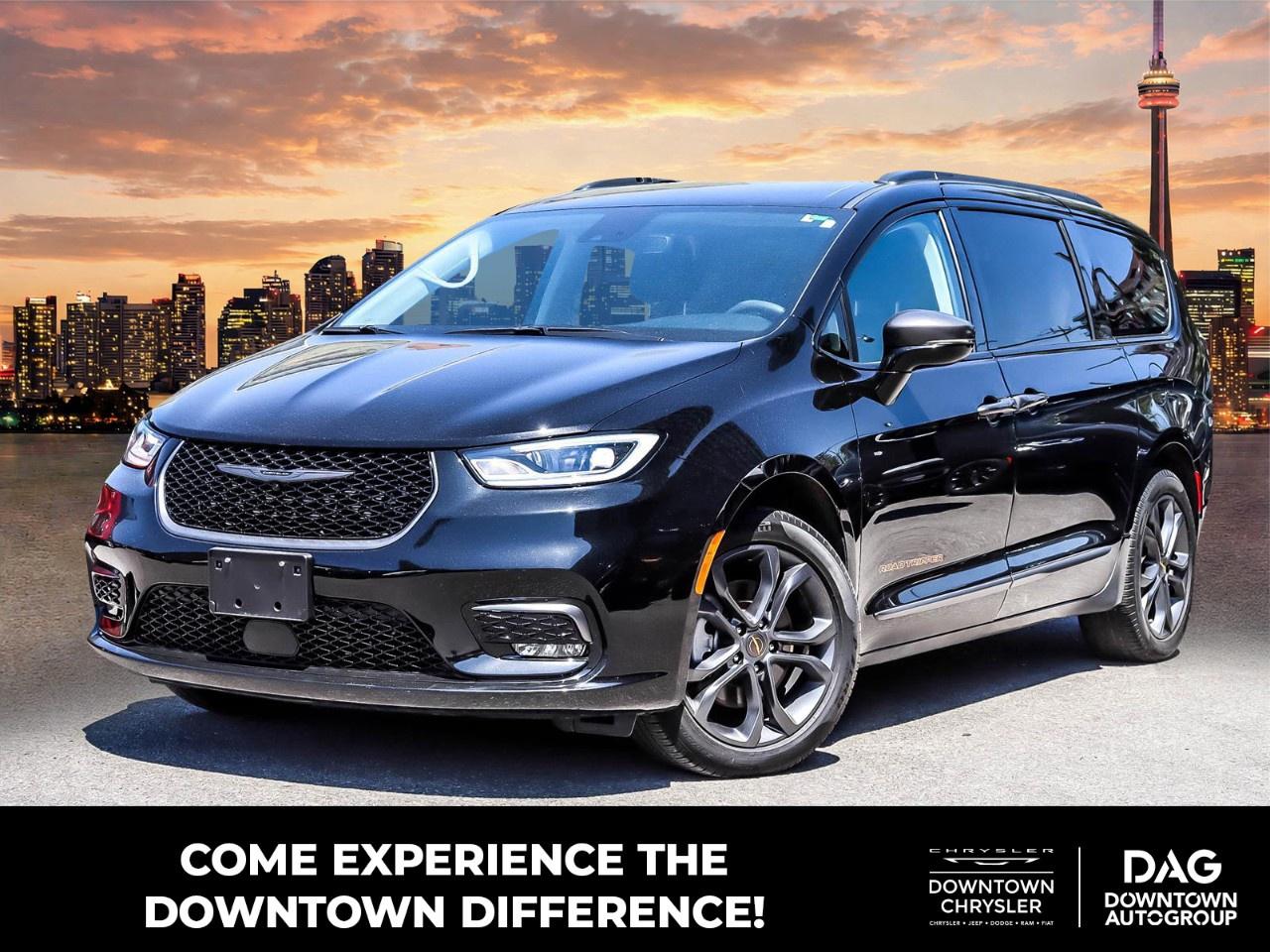 2024 Chrysler Pacifica Touring-L AWD Photo0