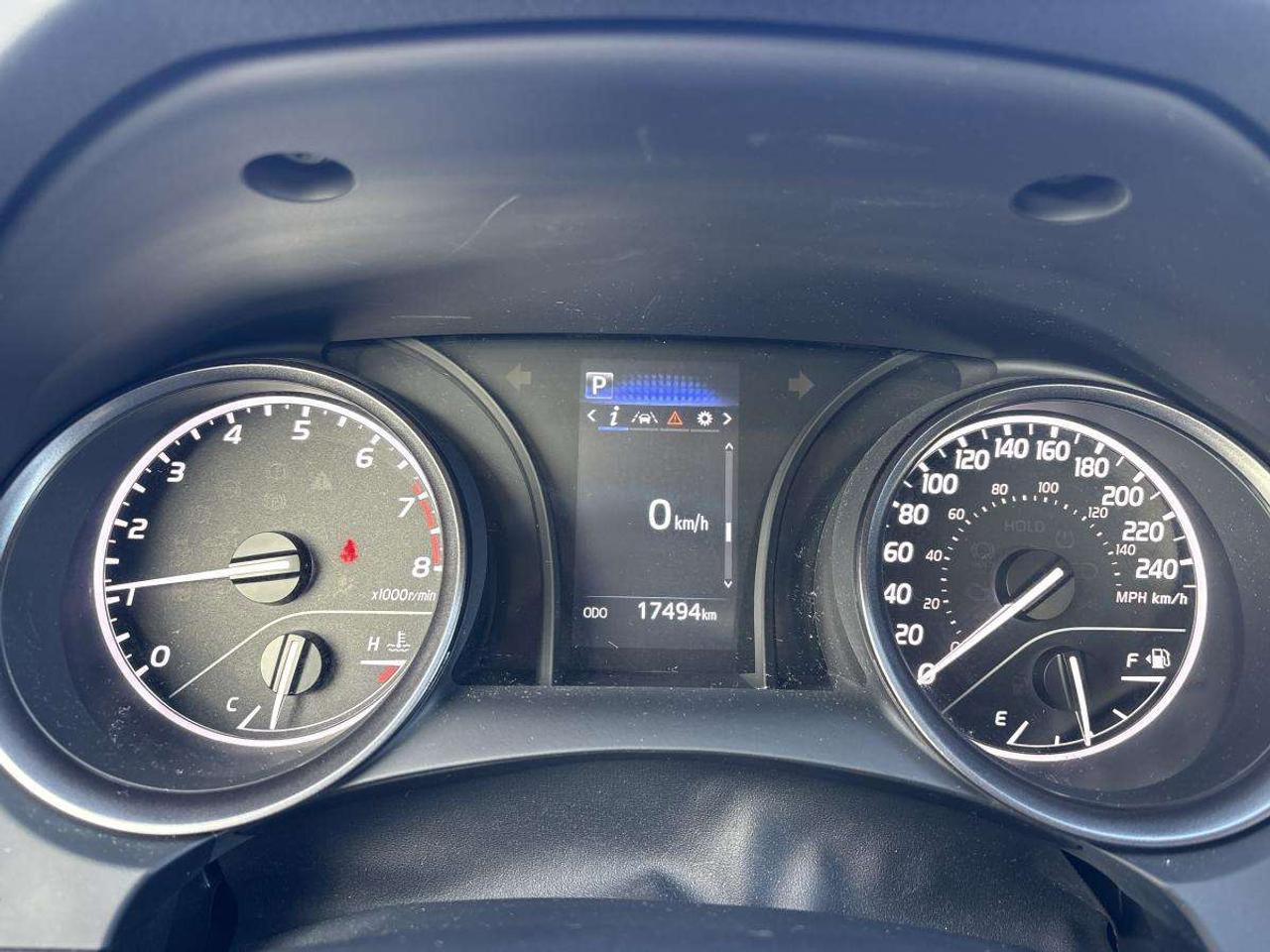 2023 Toyota Camry SE Low Mileage Photo