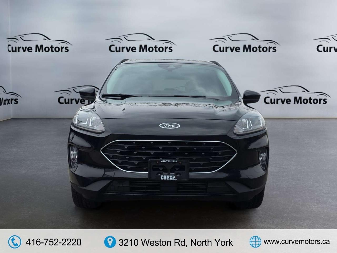 2021 Ford Escape SEL AWD * NO ACCIDENTS / PANORAMIC ROOF / FULL SERVICE HISTORY Photo