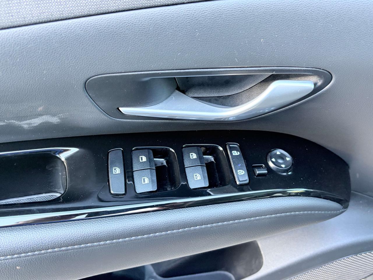 2024 Hyundai Tucson Trend AWD   Loaded   Factory Warranty   Clean Fax Photo