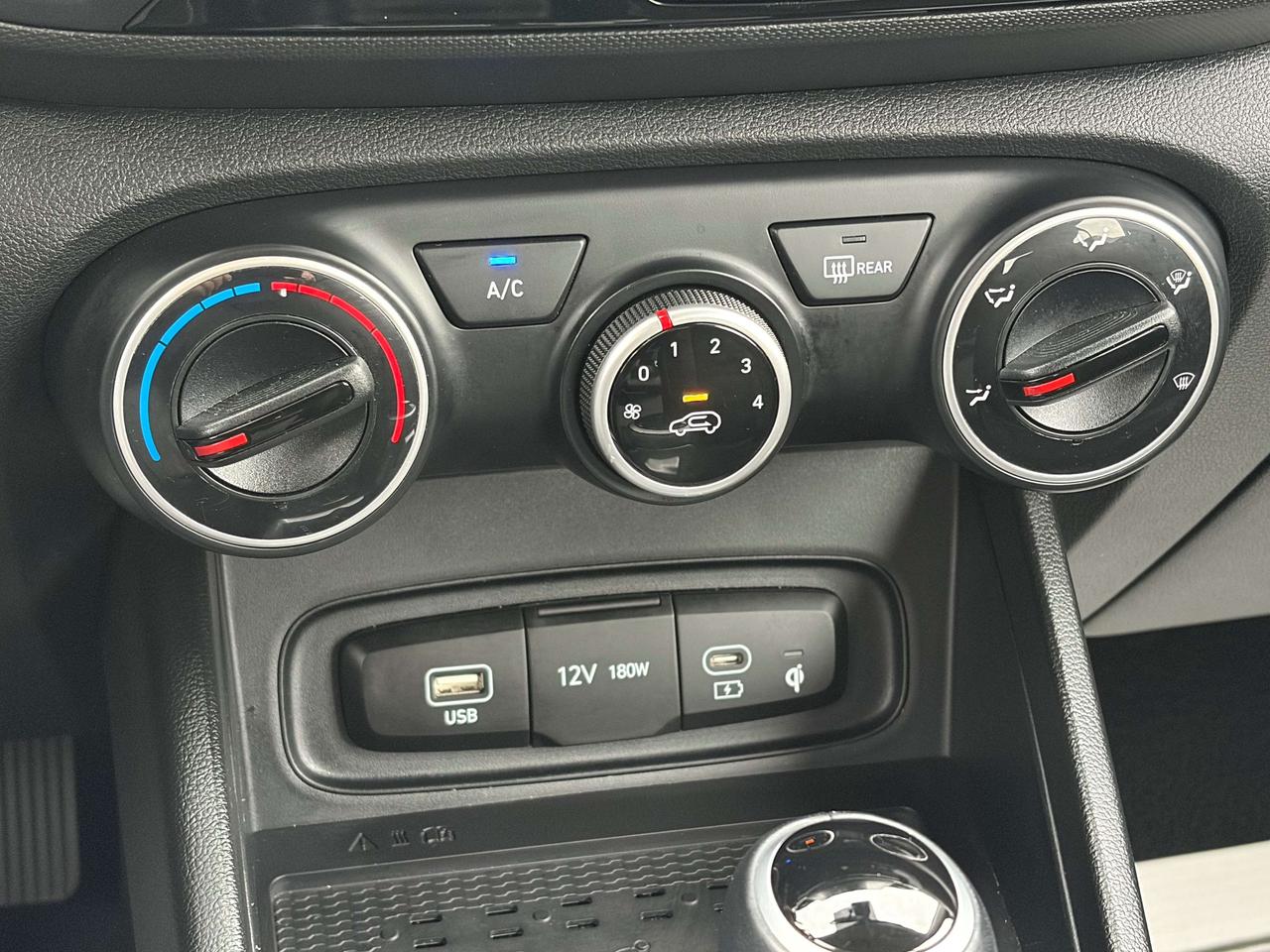 2026 Hyundai Venue PREFERRED/HEATED SEATS/BACK UP CAM/CALL PICTON Photo