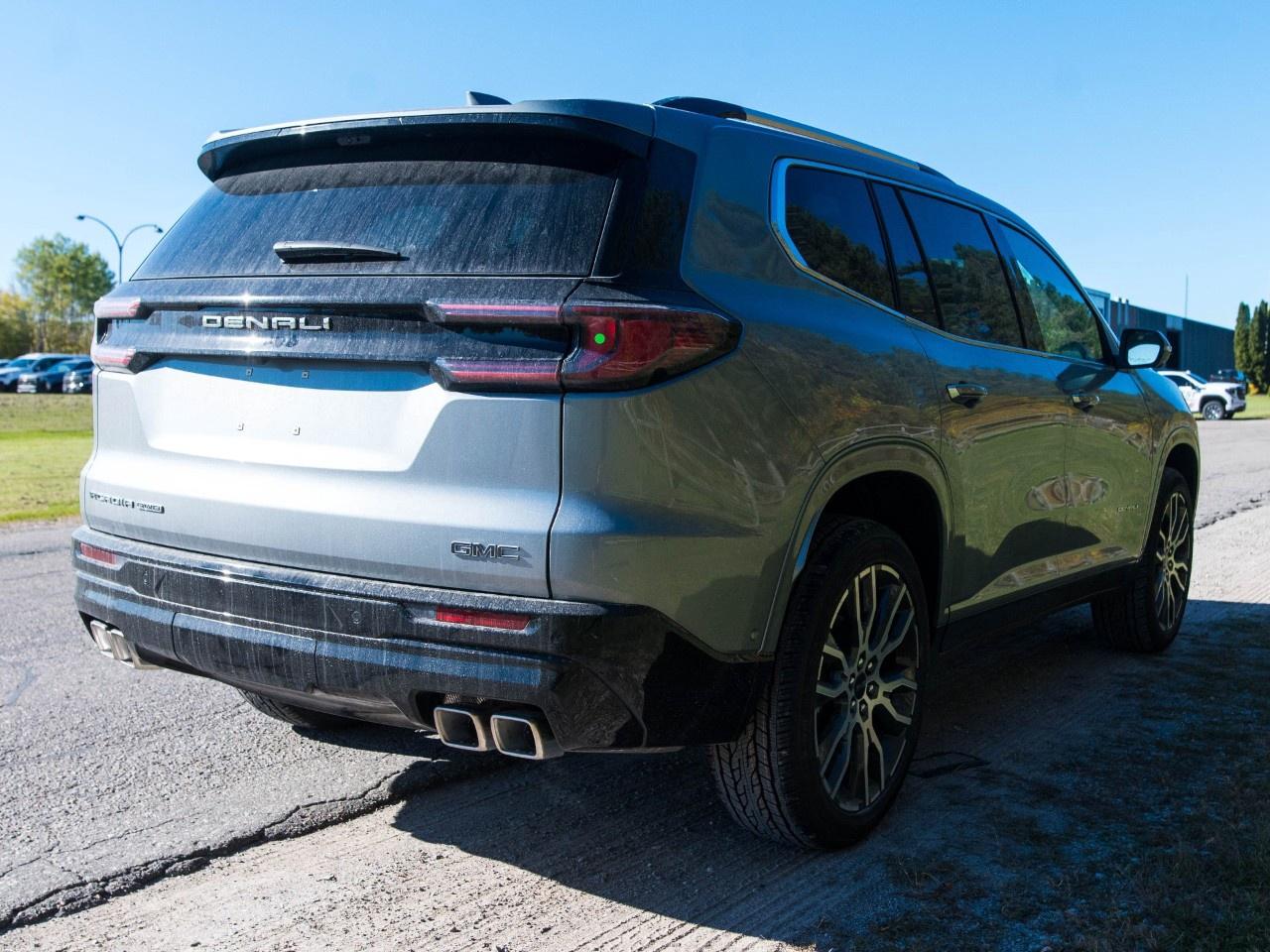 2027 GMC Acadia AWD Denali Ultimate Photo