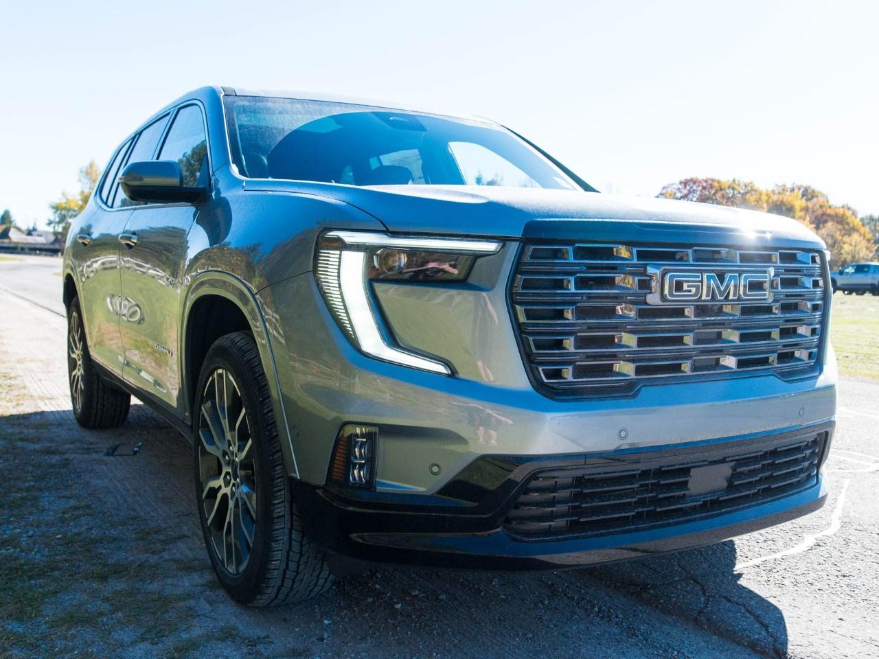2027 GMC Acadia AWD Denali Ultimate Photo