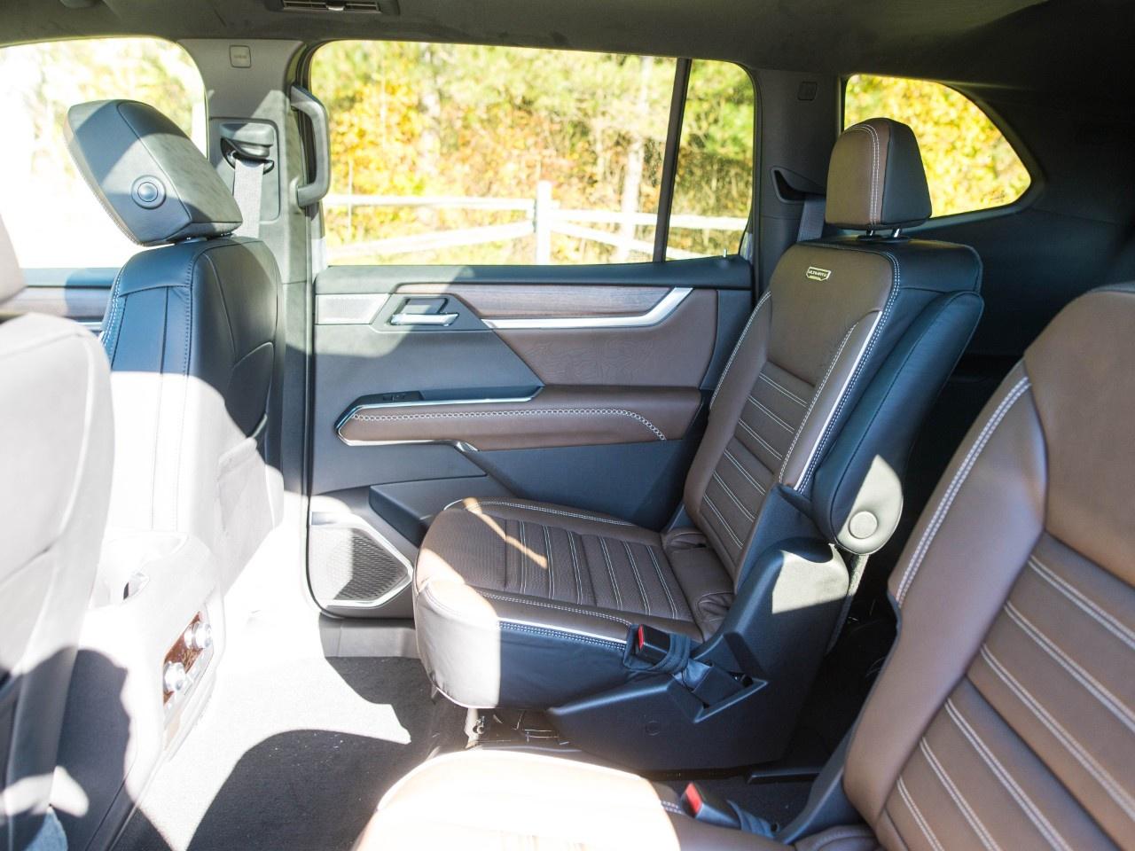 2027 GMC Acadia AWD Denali Ultimate Photo