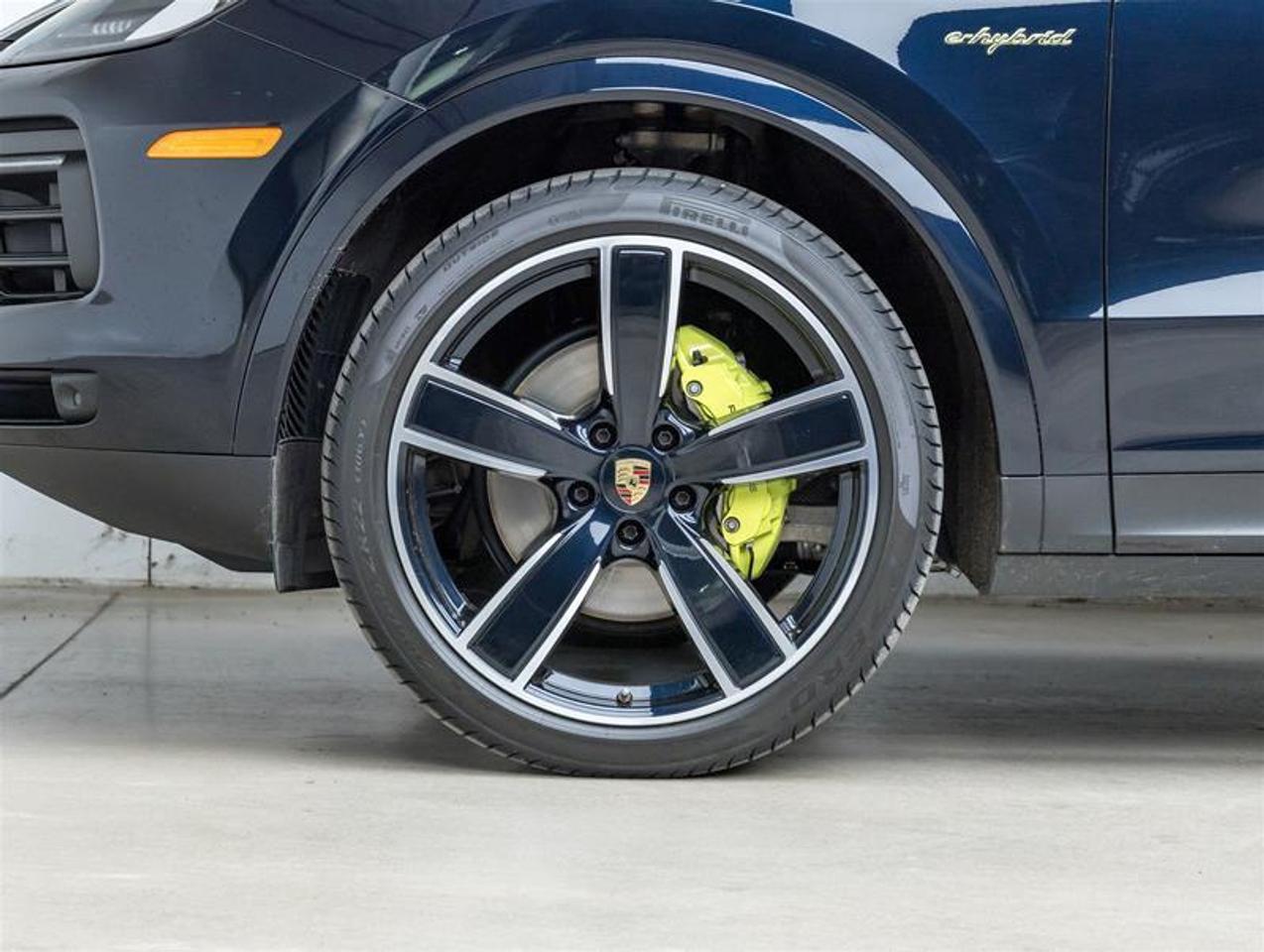 2023 Porsche Cayenne  Photo