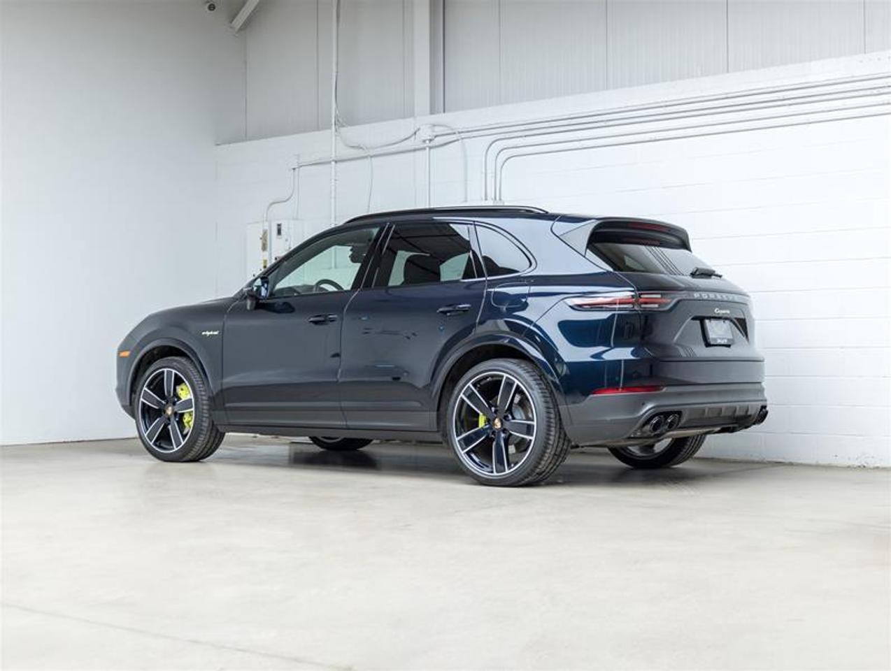2023 Porsche Cayenne  Photo