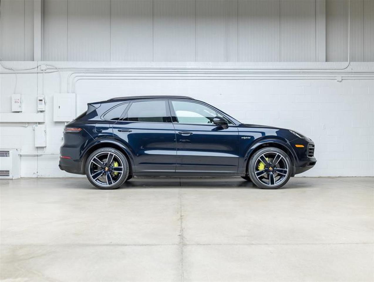 2023 Porsche Cayenne  Photo