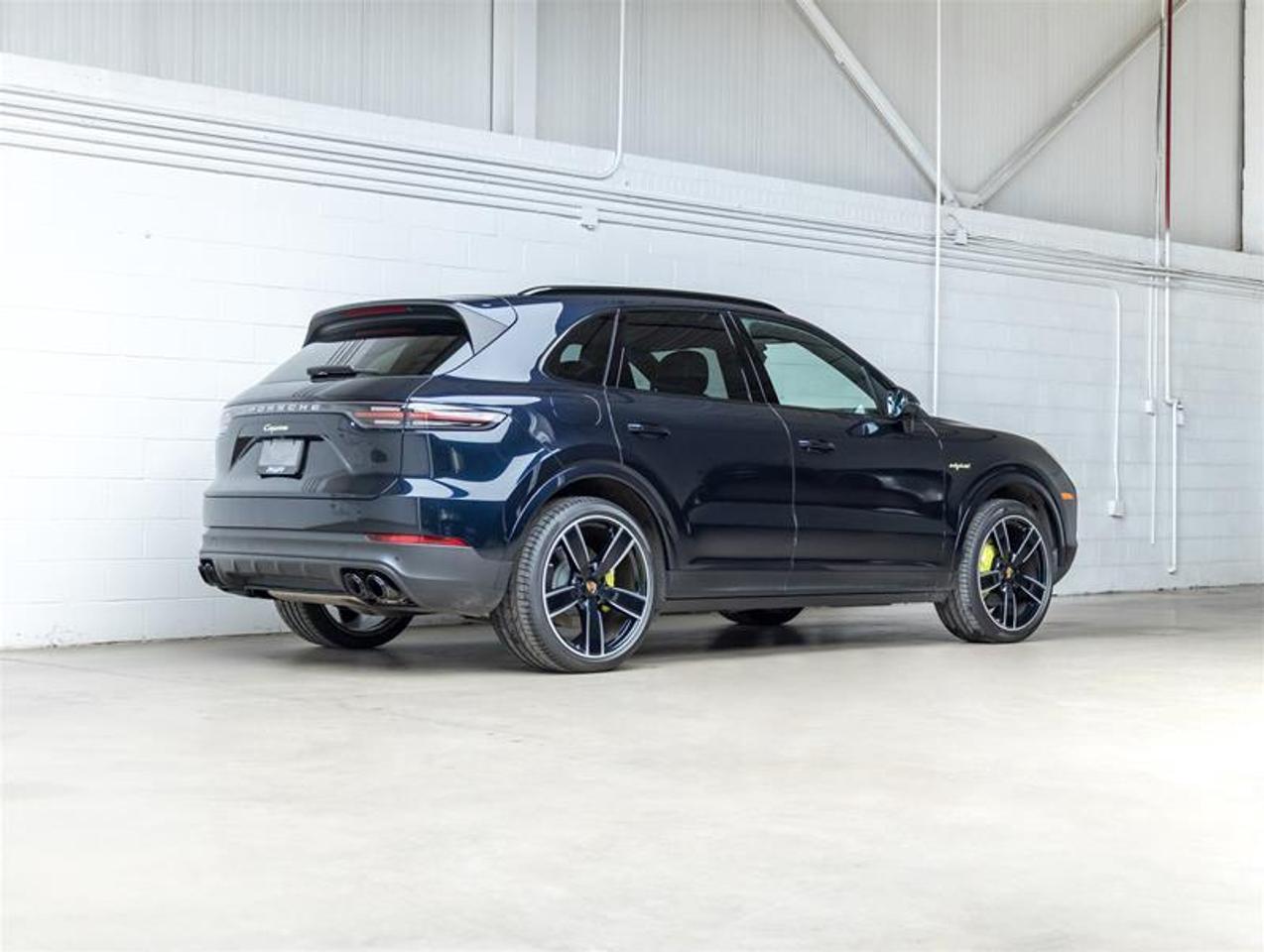 2023 Porsche Cayenne  Photo