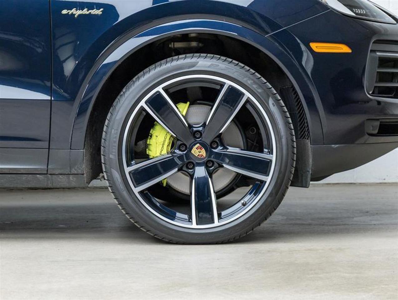 2023 Porsche Cayenne  Photo