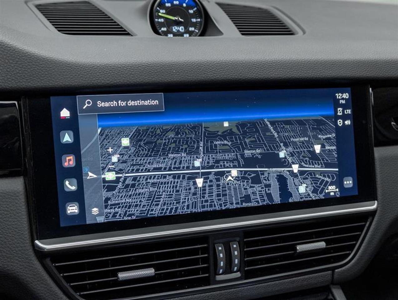 2023 Porsche Cayenne  Photo