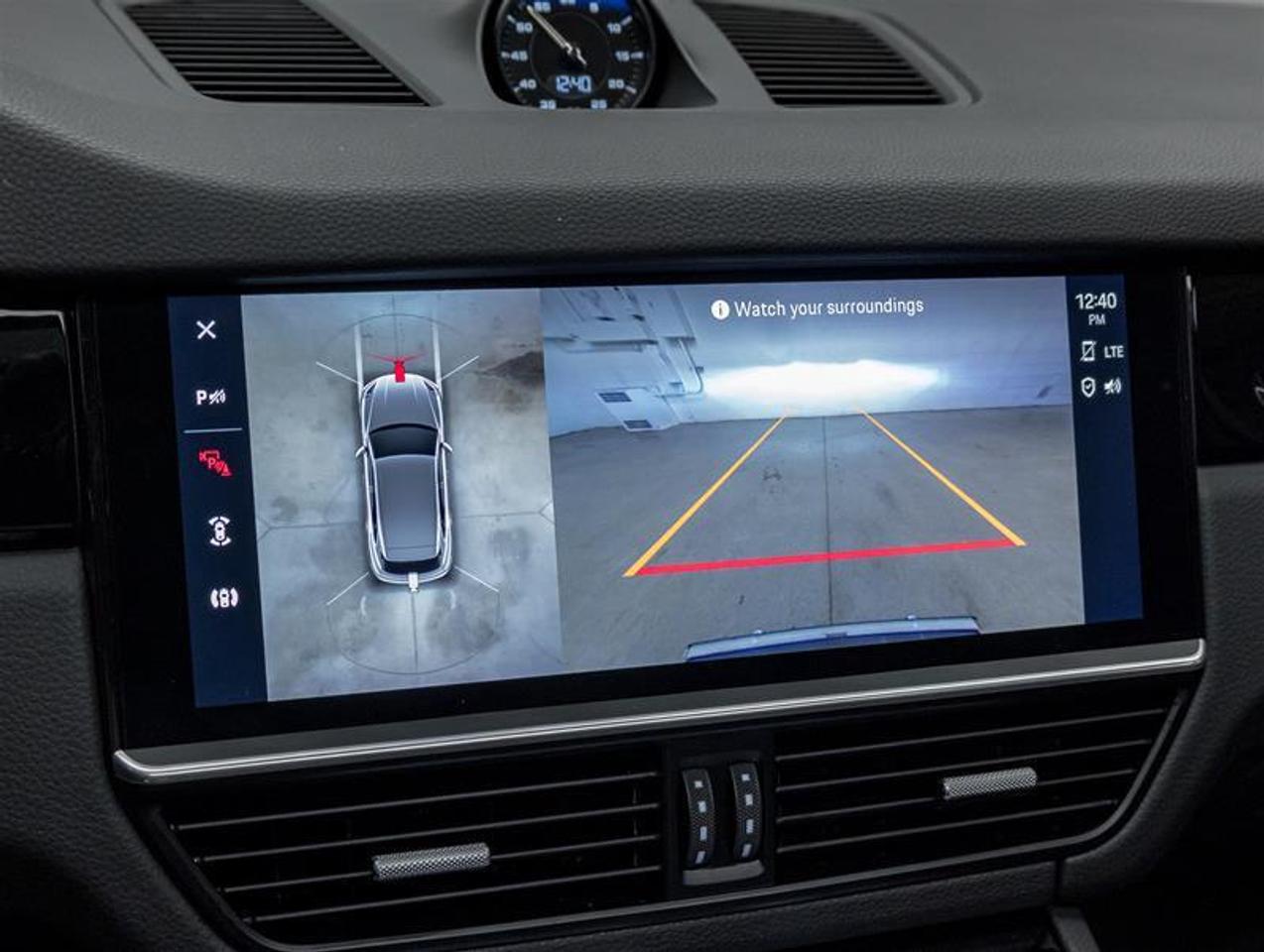 2023 Porsche Cayenne  Photo