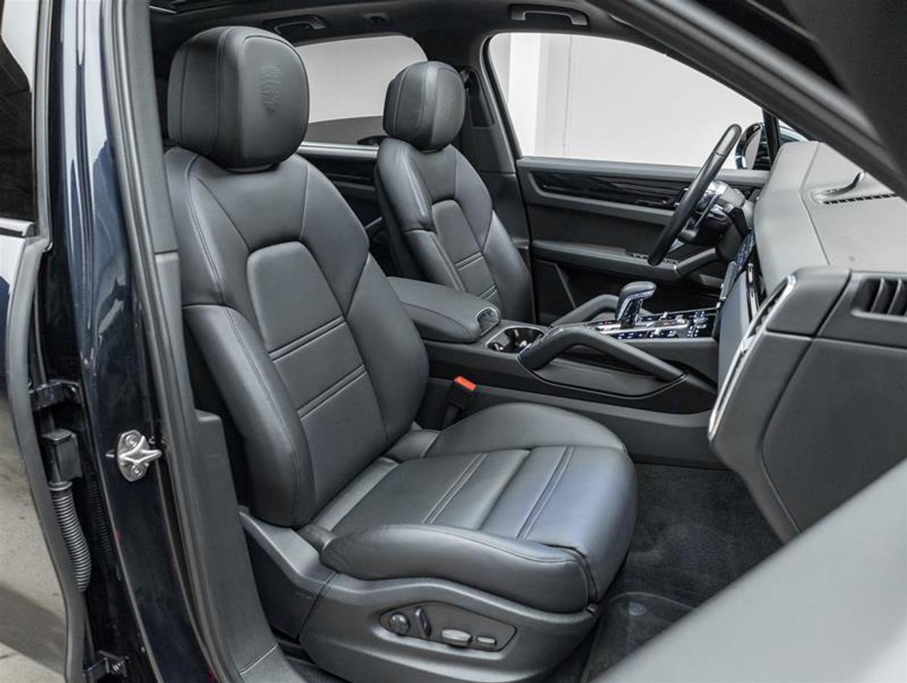 2023 Porsche Cayenne  Photo