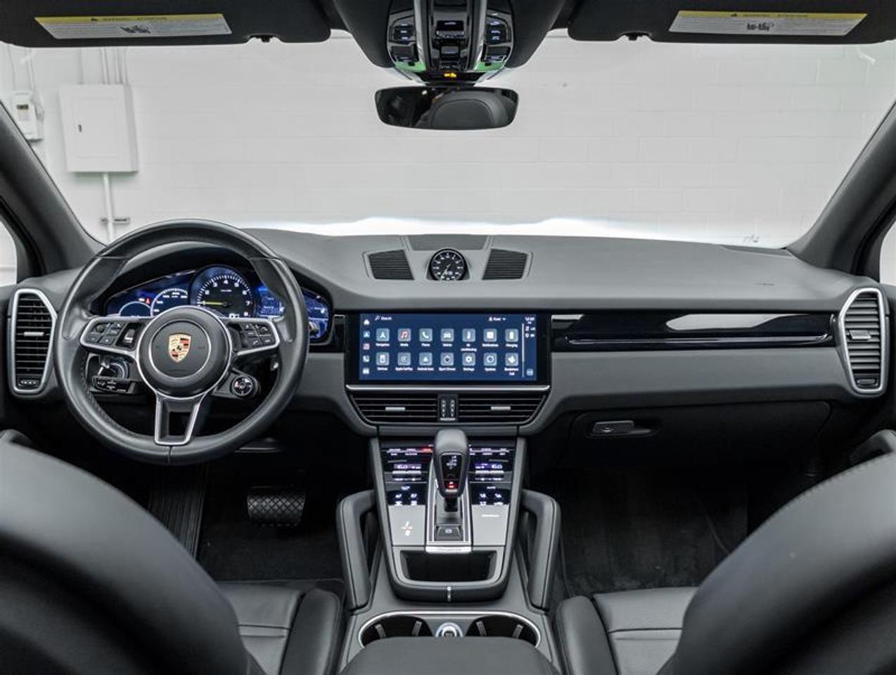 2023 Porsche Cayenne  Photo