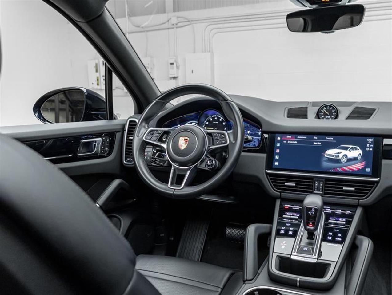 2023 Porsche Cayenne  Photo