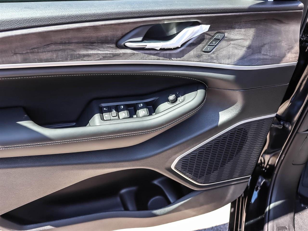 2026 Jeep Grand Cherokee  Photo