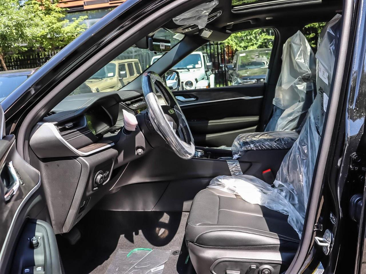 2026 Jeep Grand Cherokee  Photo