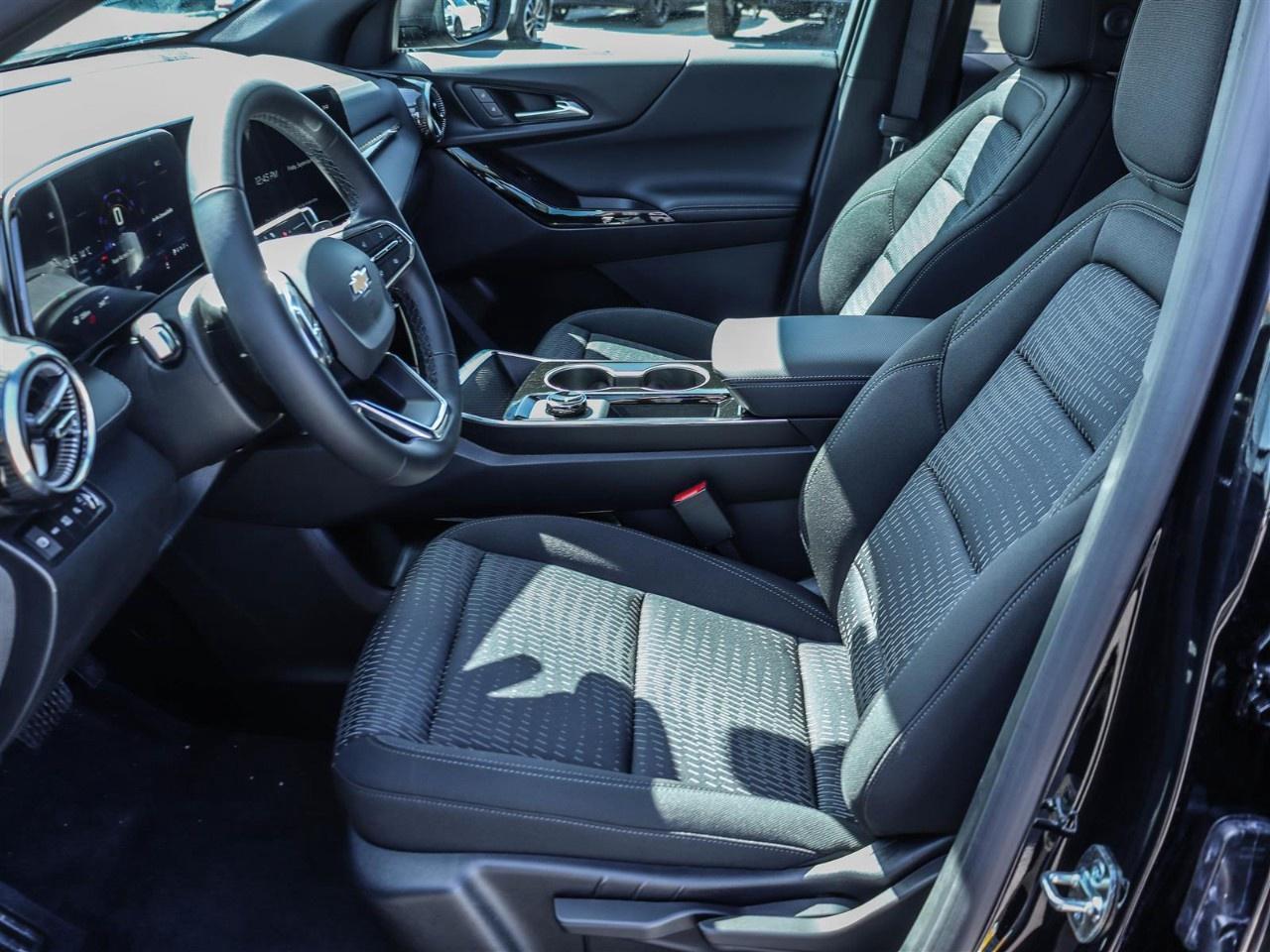 2027 Chevrolet Equinox AWD LT Photo