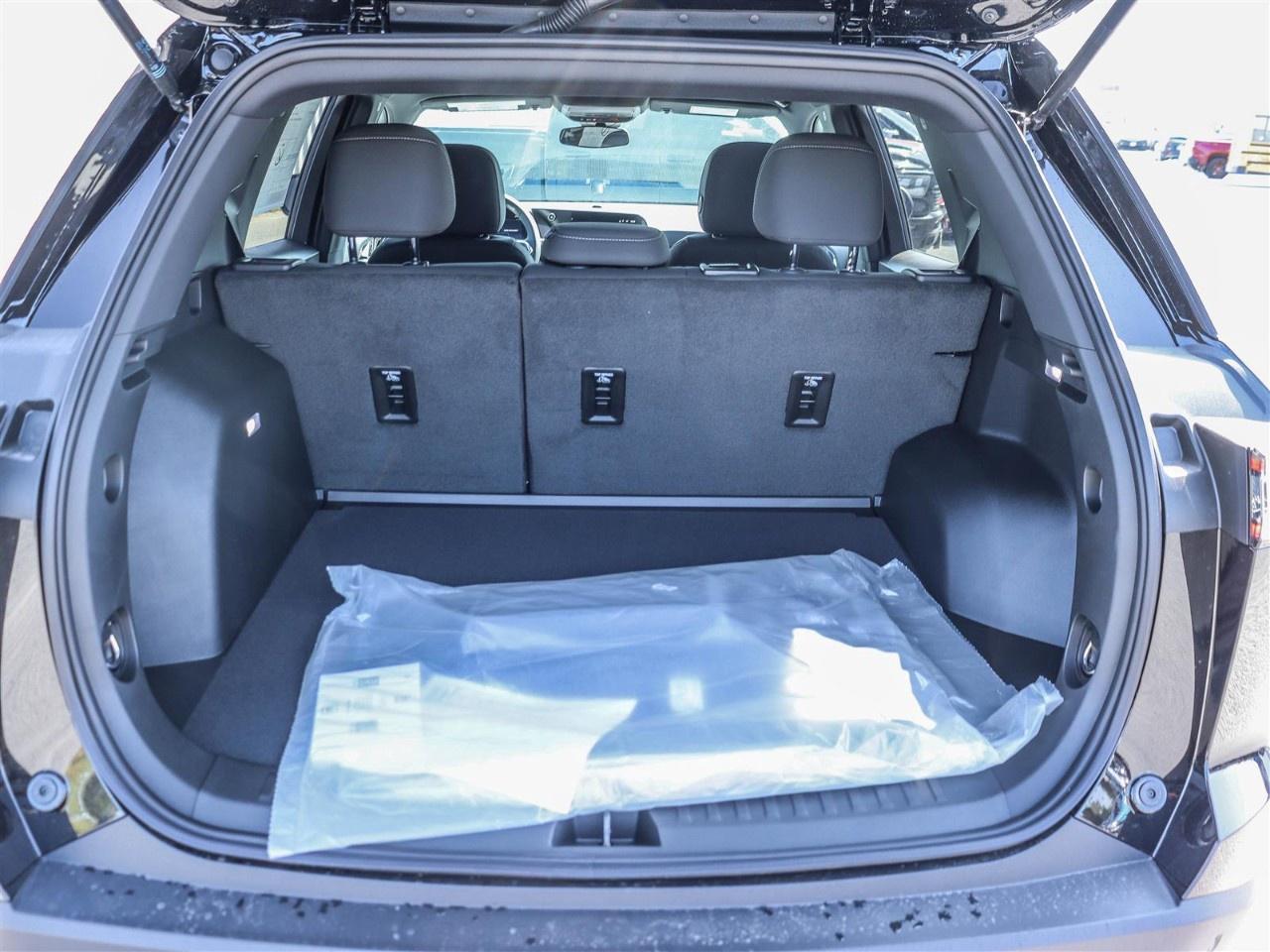 2027 Chevrolet Equinox AWD LT Photo