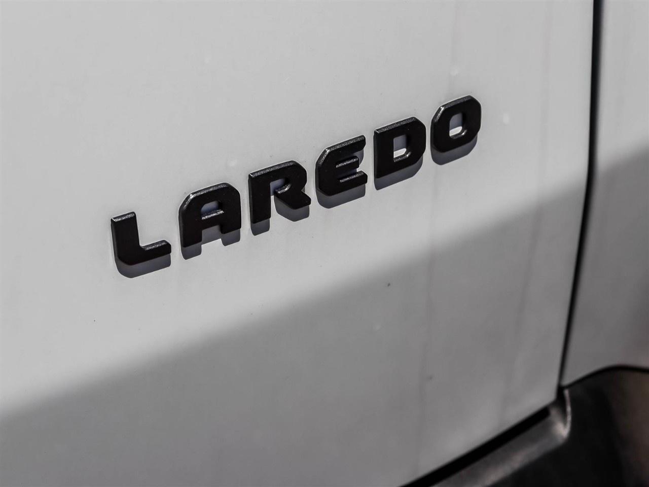 2026 Jeep Cherokee LAREDO 4x4 Photo