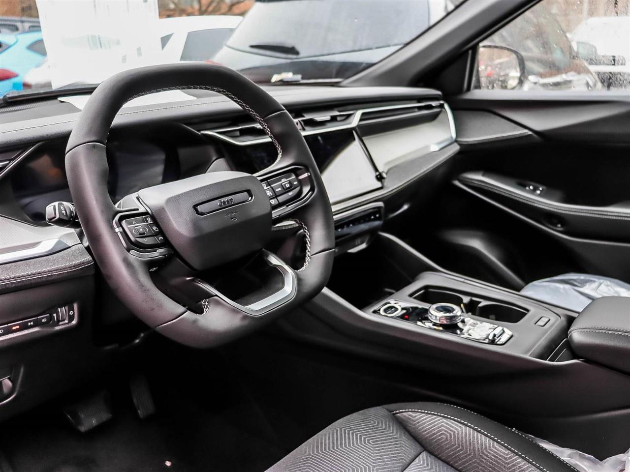2026 Jeep Cherokee LAREDO 4x4 Photo