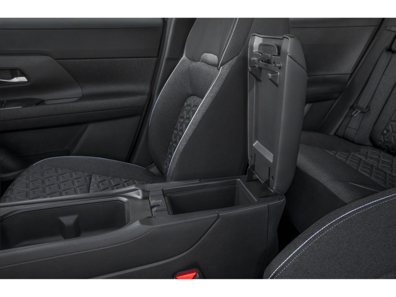 2027 Nissan Kicks SV 4dr All-Wheel Drive Photo