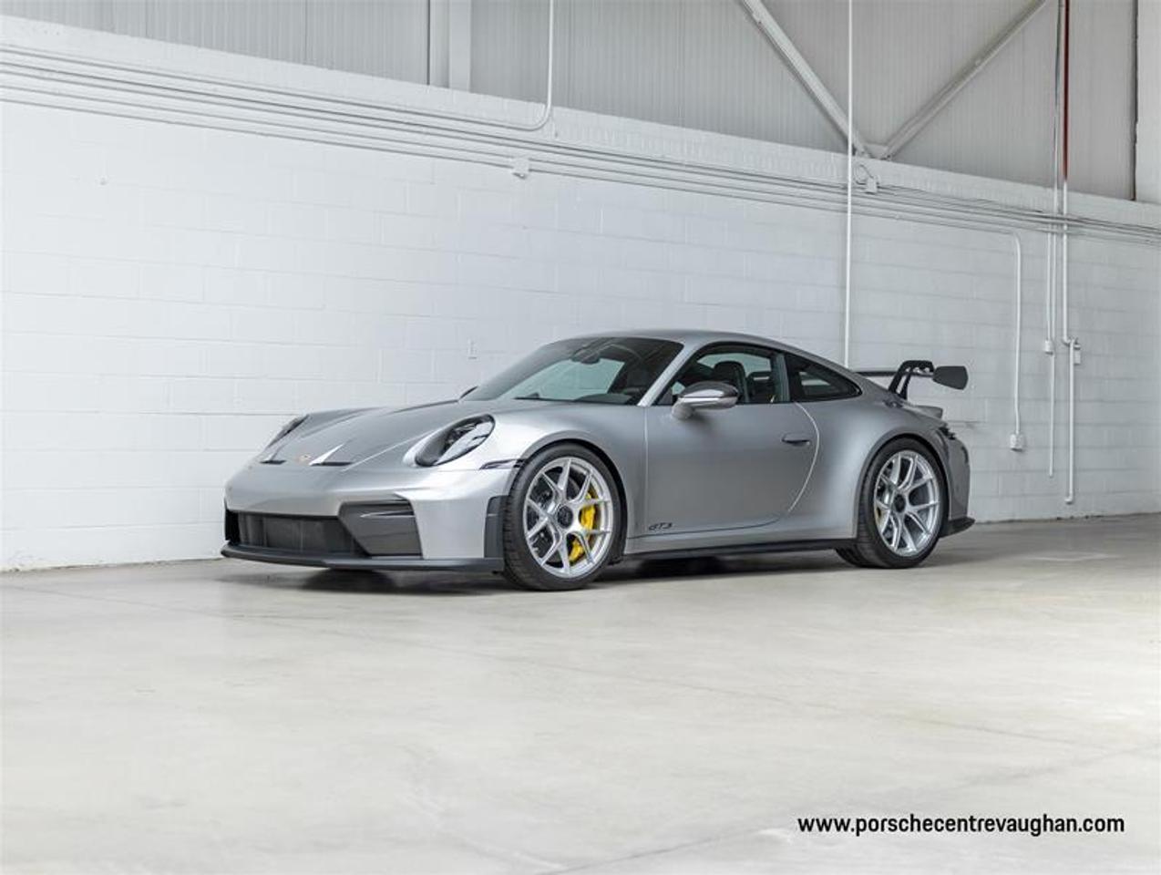 2026 Porsche 911  Photo0
