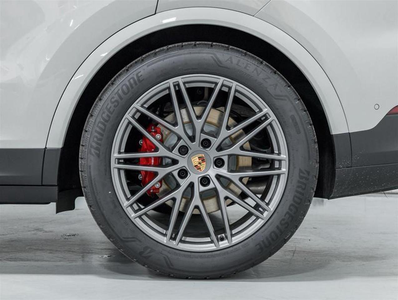 2026 Porsche Cayenne  Photo