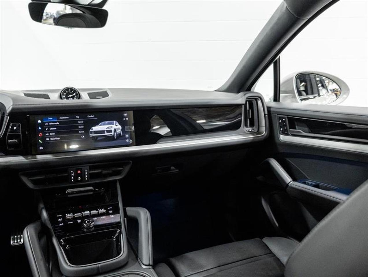 2026 Porsche Cayenne  Photo