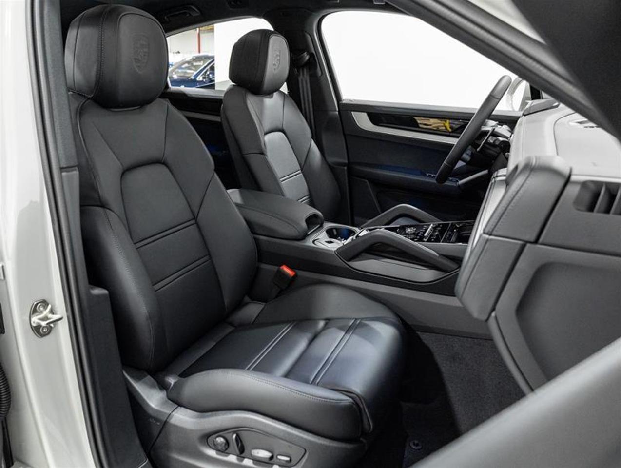 2026 Porsche Cayenne  Photo