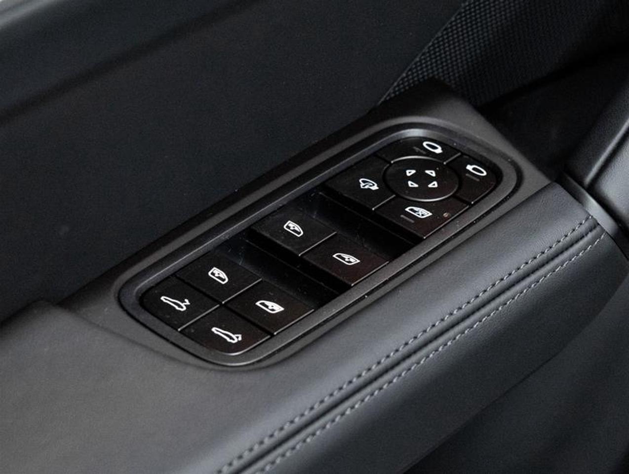 2026 Porsche Cayenne  Photo