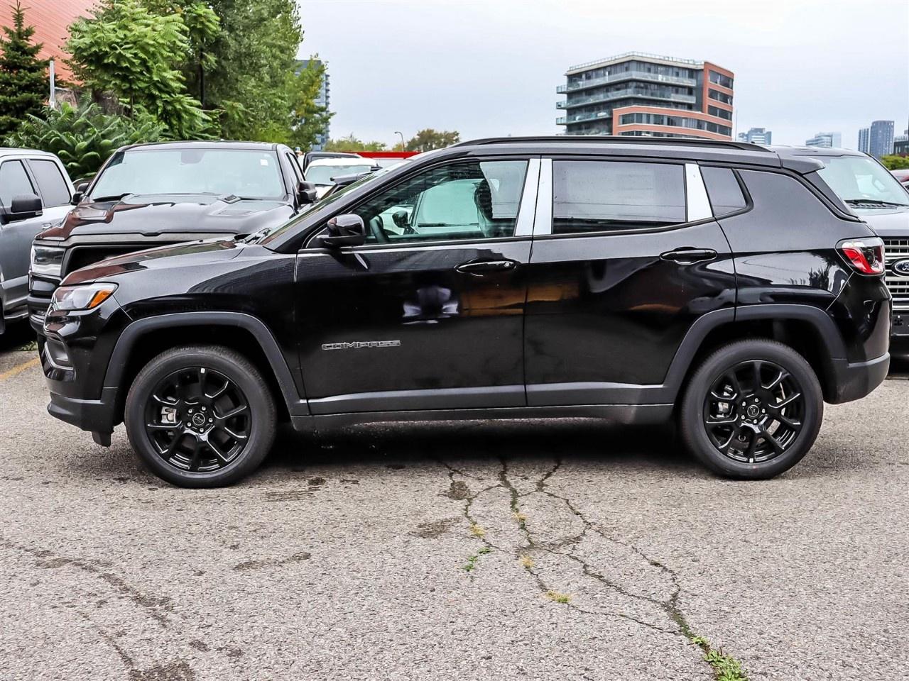 2026 Jeep Compass NORTH 4X4 Photo