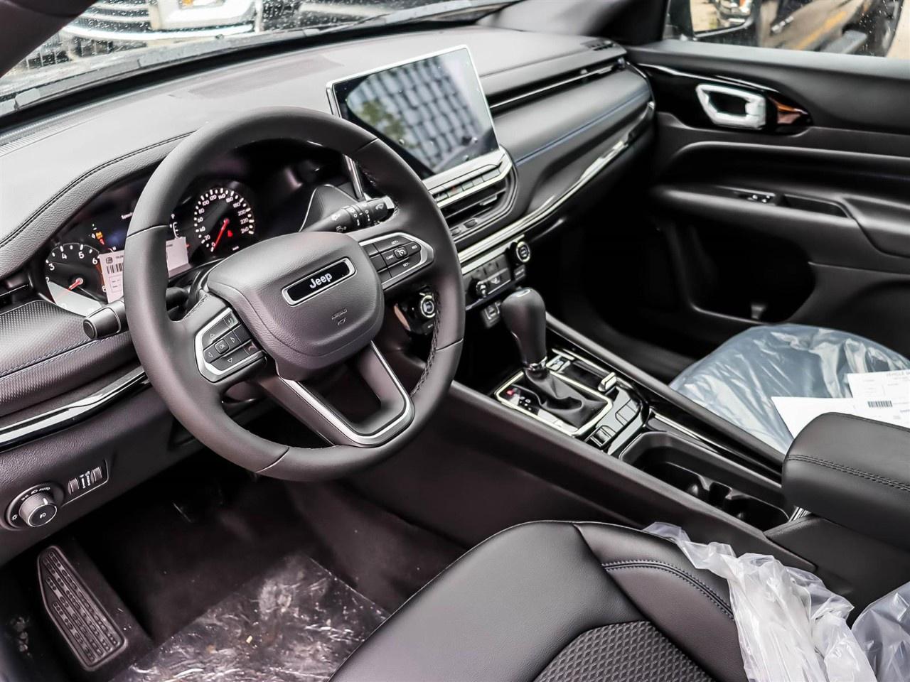2026 Jeep Compass NORTH 4X4 Photo