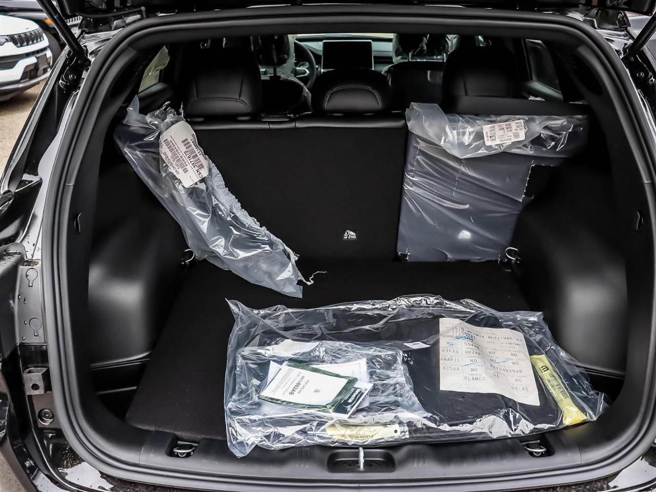 2026 Jeep Compass NORTH 4X4 Photo