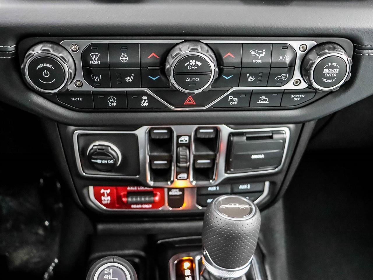 2026 Jeep Gladiator Mojave 4x4 Photo