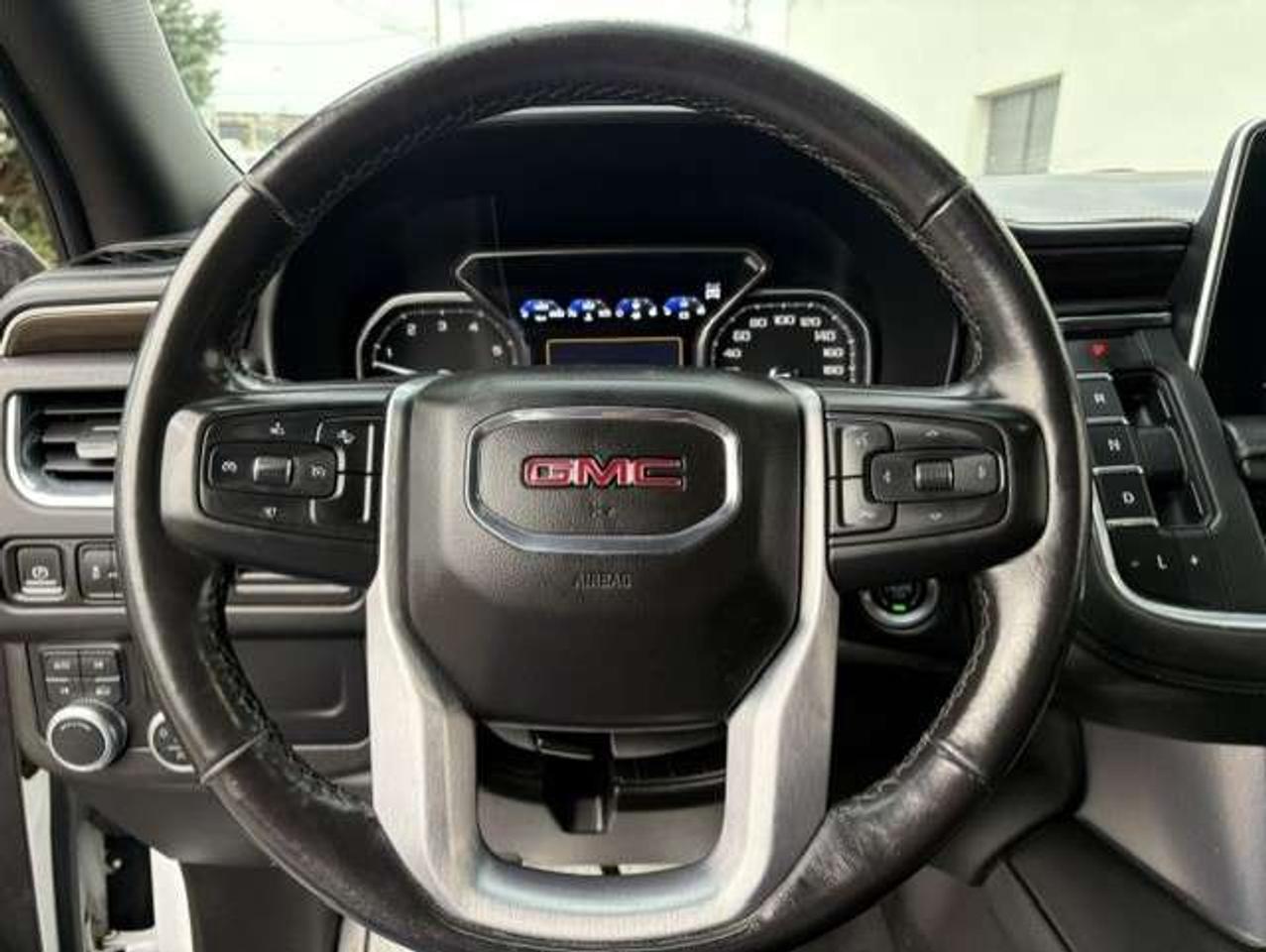 2021 GMC Yukon SLE 4X4 8 PASSENGER-LEATHER-CAM-REMOTE START-22'S Photo